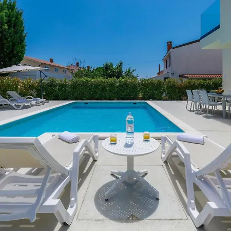 Anna By Interhome Villa