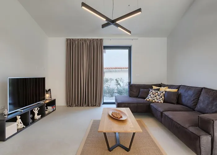 Anna By Interhome Villa Pula